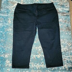 Lane Bryant size 24 black crop pants